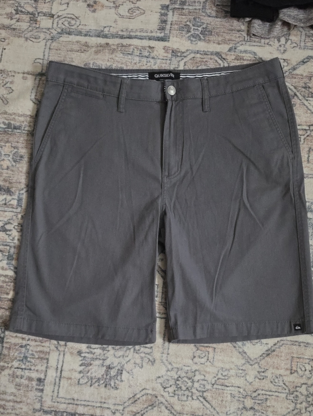 Quiksilver Men's Size 36 Charcoal Gray Stretch Flat-Front Shorts